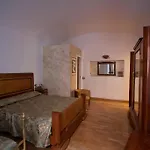 Fadahouse
