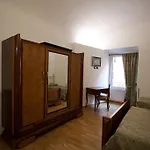 Fadahouse