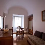 Fadahouse